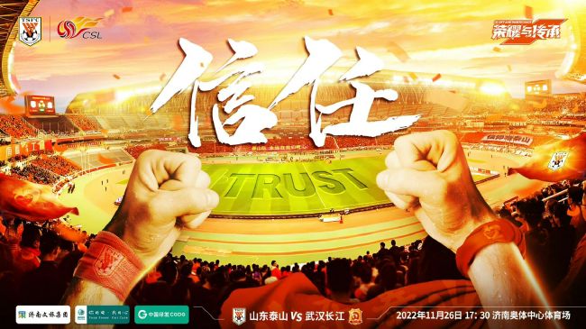 幸好从自己这个角度，她却能看见那个村医福伯，在杨华洲的双腿上轻轻按摸着什么，那老儿的脸色，有些不太好。